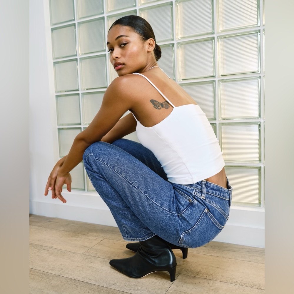Abercrombie & Fitch Curve Love High Rise 90s Relaxed Jean
